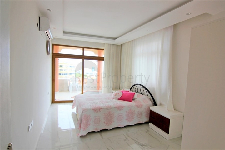 شقة واسعة 3 غرف وصالة -مفروشة -في محمودلار / الانيا 