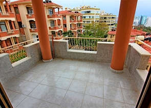 شقة واسعة 3 غرف وصالة -مفروشة -في محمودلار / الانيا 