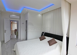 شقة واسعة 3 غرف وصالة -مفروشة -في محمودلار / الانيا 