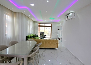 شقة واسعة 3 غرف وصالة -مفروشة -في محمودلار / الانيا 