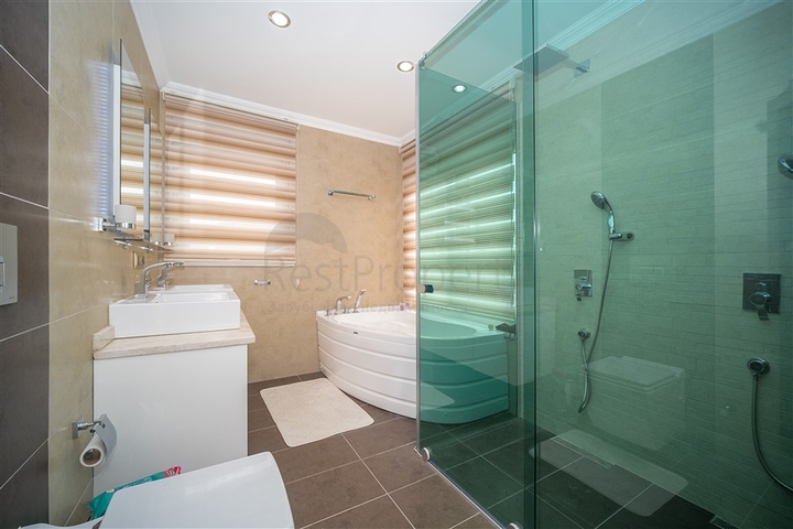 اطلالة بحر - فيلا مستقلة - 3 غرف وصالة - مسبح خاص - في كارجيجاك / الانيا