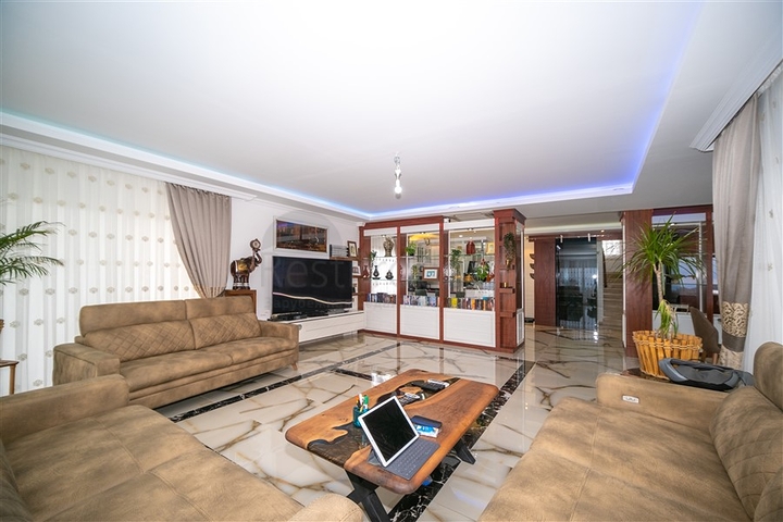 اطلالة بحر - فيلا مستقلة - 3 غرف وصالة - مسبح خاص - في كارجيجاك / الانيا