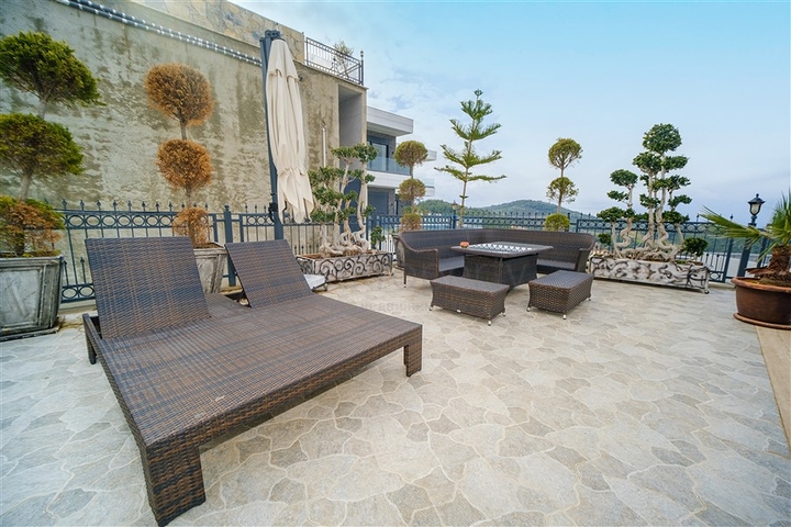 اطلالة بحر - فيلا مستقلة - 3 غرف وصالة - مسبح خاص - في كارجيجاك / الانيا