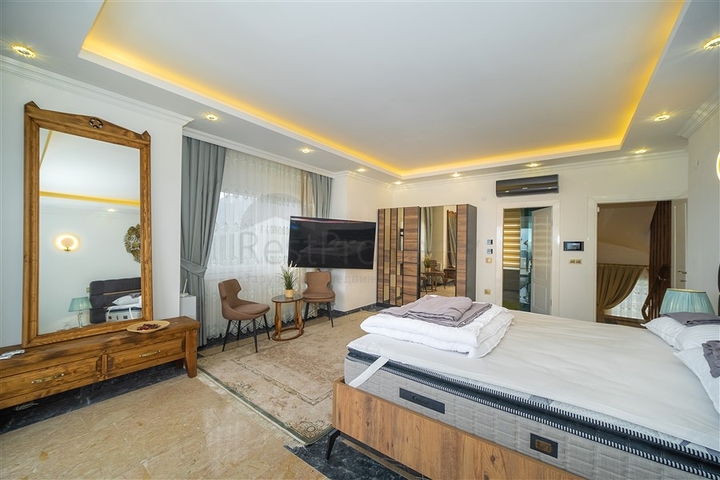 اطلالة بحر - فيلا مستقلة - 3 غرف وصالة - مسبح خاص - في كارجيجاك / الانيا