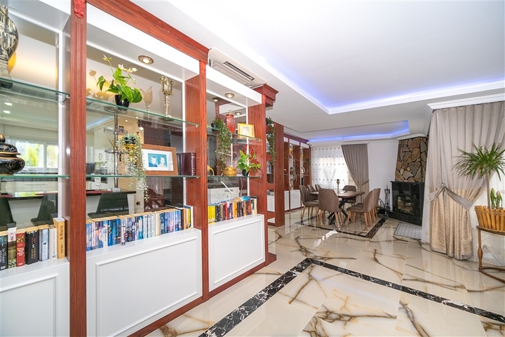 اطلالة بحر - فيلا مستقلة - 3 غرف وصالة - مسبح خاص - في كارجيجاك / الانيا