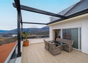 اطلالة بحر - فيلا مستقلة - 3 غرف وصالة - مسبح خاص - في كارجيجاك / الانيا