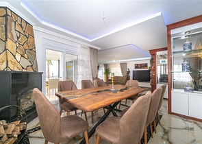 اطلالة بحر - فيلا مستقلة - 3 غرف وصالة - مسبح خاص - في كارجيجاك / الانيا