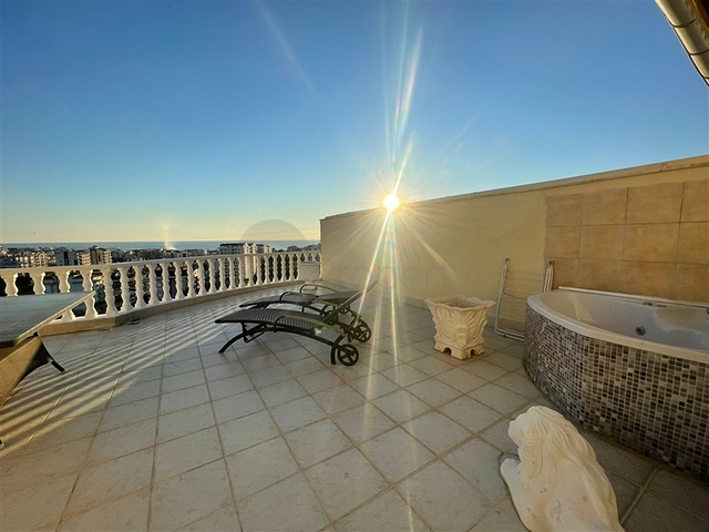 تراس واسع - دوبلكس 3 غرف وصالة - ضمن مجمع سكني - في افسلار / الانيا 