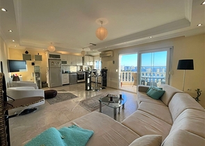 تراس واسع - دوبلكس 3 غرف وصالة - ضمن مجمع سكني - في افسلار / الانيا 