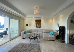 تراس واسع - دوبلكس 3 غرف وصالة - ضمن مجمع سكني - في افسلار / الانيا 