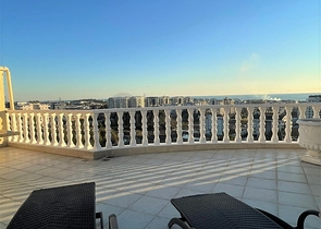 تراس واسع - دوبلكس 3 غرف وصالة - ضمن مجمع سكني - في افسلار / الانيا 