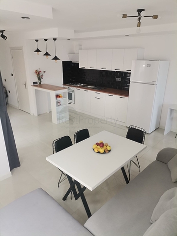 اطلالة بحر - شقة غرفة وصالة مفروشة - في توسمور / الانيا 