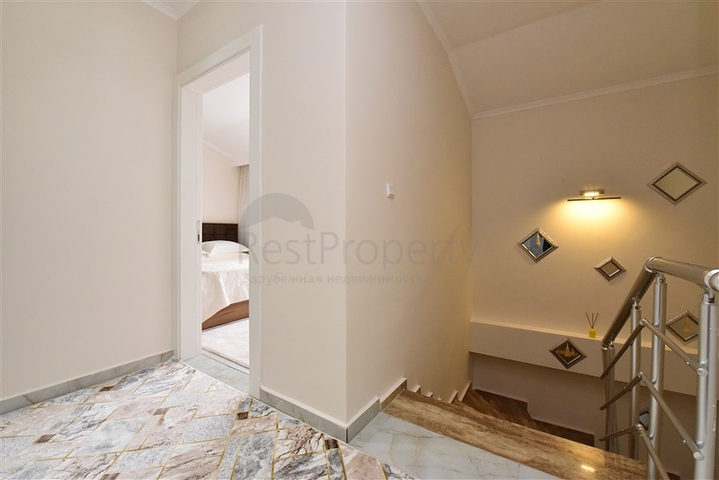 دوبلكس للبيع في مركز الانيا - غرفتين وصالة مفروشة - مطبخ منفصل - الانيا 