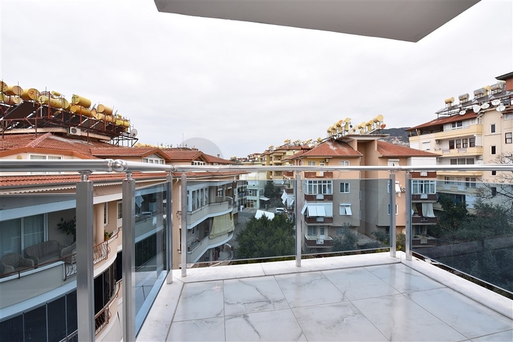 دوبلكس للبيع في مركز الانيا - غرفتين وصالة مفروشة - مطبخ منفصل - الانيا 