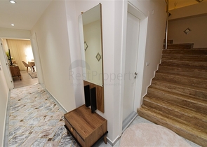 دوبلكس للبيع في مركز الانيا - غرفتين وصالة مفروشة - مطبخ منفصل - الانيا 