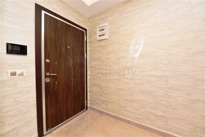 مجمع فاخر - شقة غرفتين وصالة مفروشة - في منطقة محمودلار / الانيا