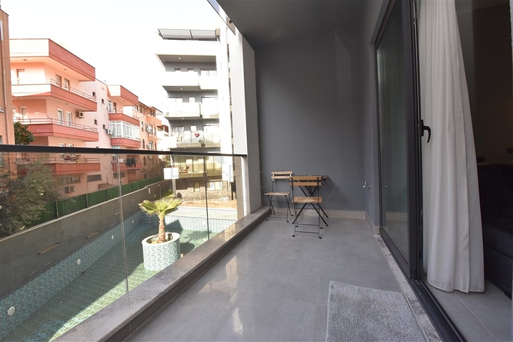 مجمع فاخر - شقة غرفة وصالة في مركز الانيا 