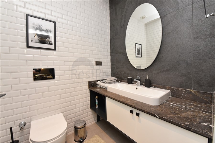 مجمع فاخر - شقة غرفة وصالة في مركز الانيا 