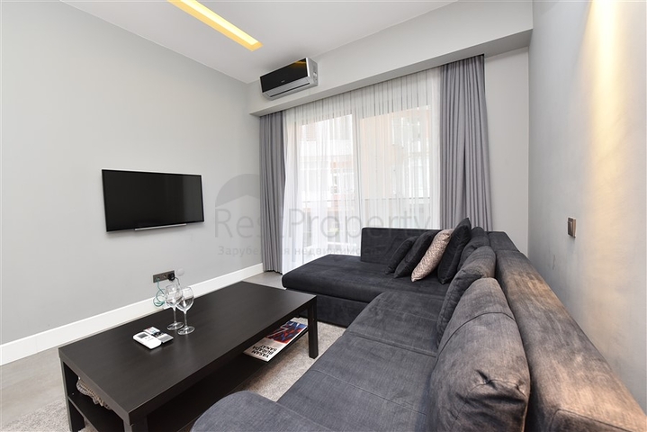 مجمع فاخر - شقة غرفة وصالة في مركز الانيا 