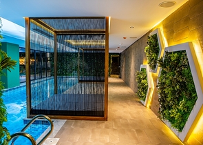 مجمع فاخر - شقة غرفة وصالة في مركز الانيا 