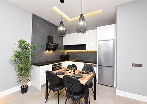 مجمع فاخر - شقة غرفة وصالة في مركز الانيا 