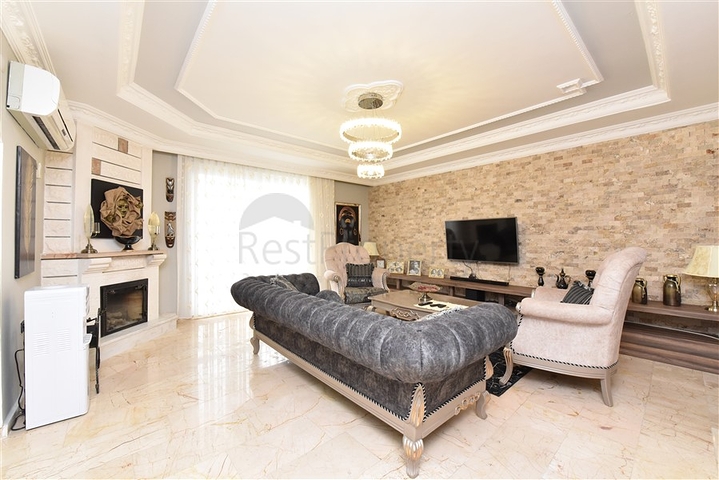 فيلا للبيع العاجل - اطلالة بحر - 3 غرف وصالة مفروشة - في كارجيجاك / الانيا 