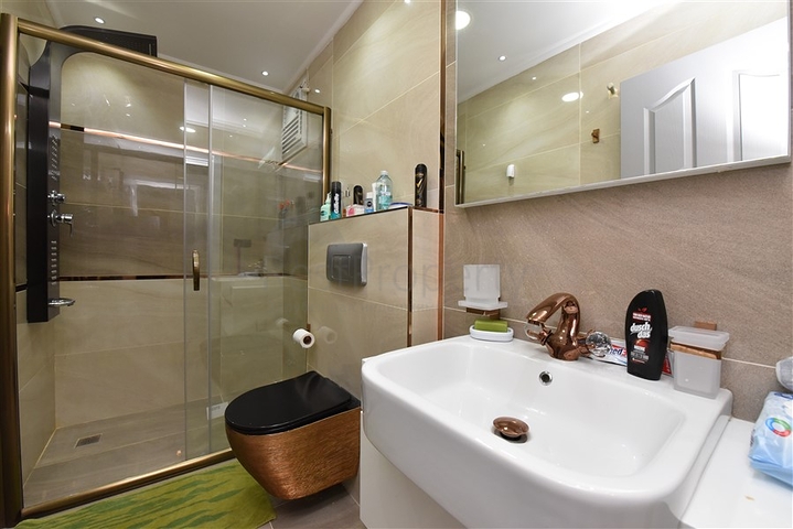 فيلا للبيع العاجل - اطلالة بحر - 3 غرف وصالة مفروشة - في كارجيجاك / الانيا 