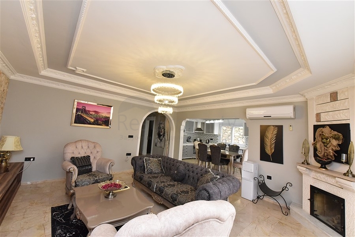 فيلا للبيع العاجل - اطلالة بحر - 3 غرف وصالة مفروشة - في كارجيجاك / الانيا 