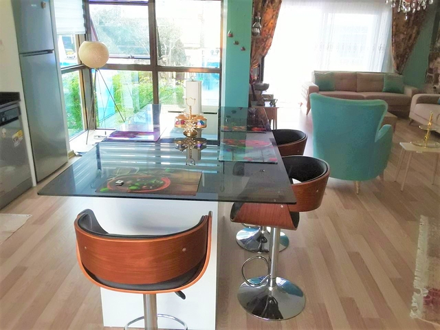 دوبلكس للبيع في كاستل - تصميم 4 غرف وصالة مفروشة - ضمن مجمع فاخر - في  كاستل / الانيا 