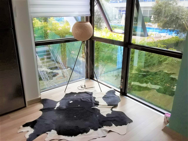 دوبلكس للبيع في كاستل - تصميم 4 غرف وصالة مفروشة - ضمن مجمع فاخر - في  كاستل / الانيا 