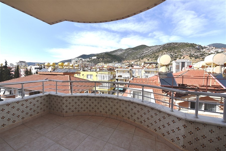 شقق للبيغ قي مركز الانيا - غرفتين وصالة واسعة -  كليوباترا / الانيا 