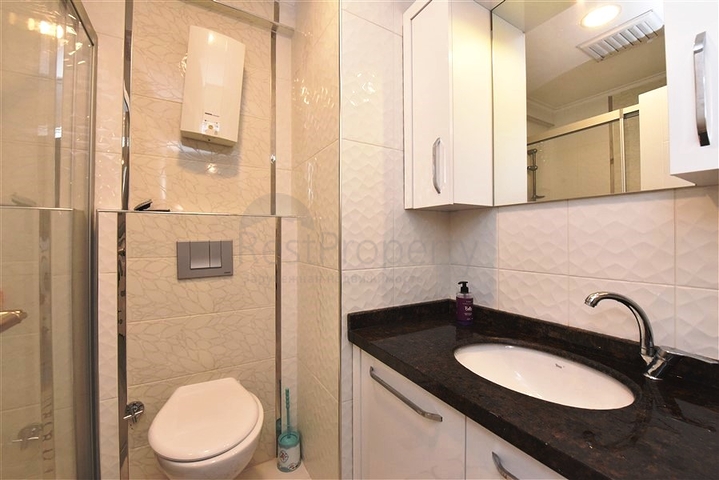 مطبخ منفصل - شقة غرفتين وصالة واسعة -مجمع سكني حديث - في محمودلار / الانيا 