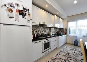 مطبخ منفصل - شقة غرفتين وصالة واسعة -مجمع سكني حديث - في محمودلار / الانيا 