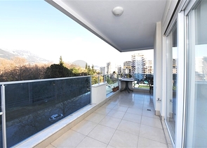 مطبخ منفصل - شقة غرفتين وصالة واسعة -مجمع سكني حديث - في محمودلار / الانيا 