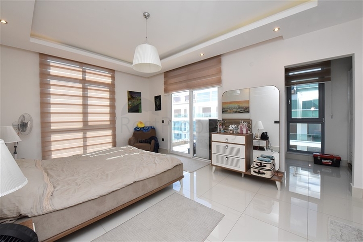 ضمن مجمع فاخر - شقة غرفتين وصالة مفروشة - في توسمور / الانيا 