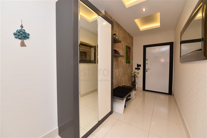 ضمن مجمع فاخر - شقة غرفتين وصالة مفروشة - في توسمور / الانيا 