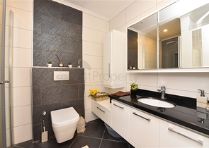 ضمن مجمع فاخر - شقة غرفتين وصالة مفروشة - في توسمور / الانيا 