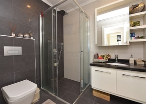 ضمن مجمع فاخر - شقة غرفتين وصالة مفروشة - في توسمور / الانيا 