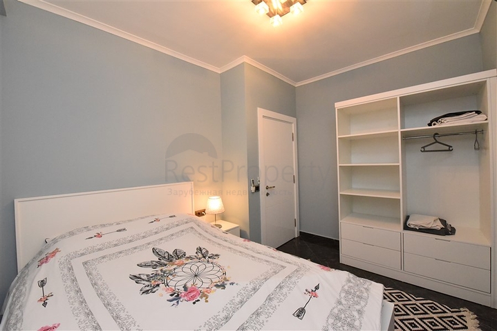 شقة مفروشة 3 غرف وصالة - مجمع بخدمات فاخرة - في اوبا / الانيا 