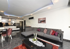 شقة مفروشة 3 غرف وصالة - مجمع بخدمات فاخرة - في اوبا / الانيا 