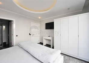 شقة مفروشة 3 غرف وصالة - مجمع بخدمات فاخرة - في اوبا / الانيا 