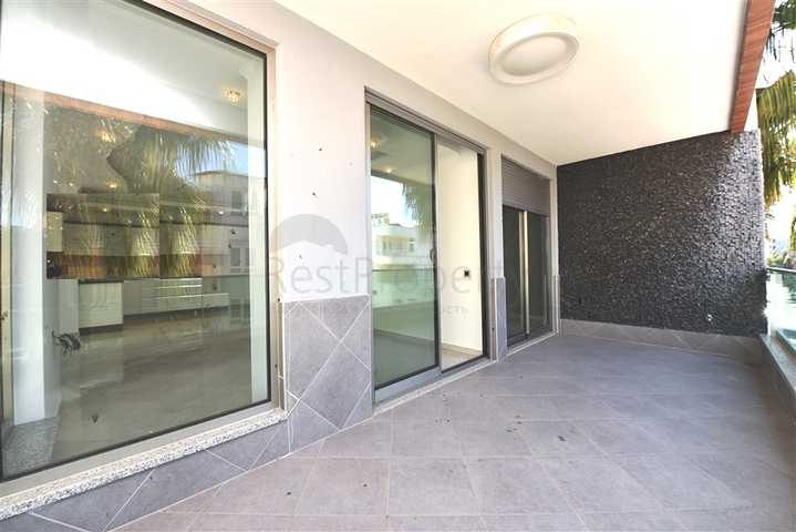 شقة واسعة 3 غرف وصالة - مجمع فاخر - في اوبا / الانيا 