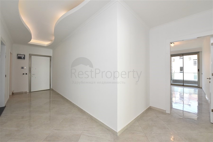 شقة واسعة 3 غرف وصالة - مجمع فاخر - في اوبا / الانيا 