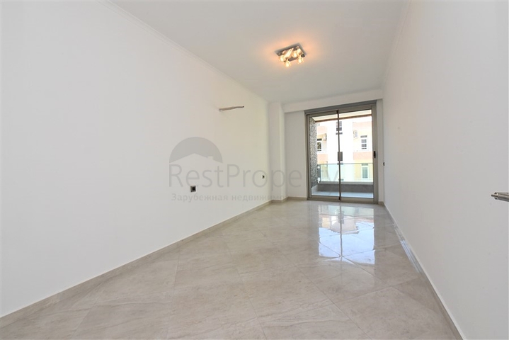 شقة واسعة 3 غرف وصالة - مجمع فاخر - في اوبا / الانيا 