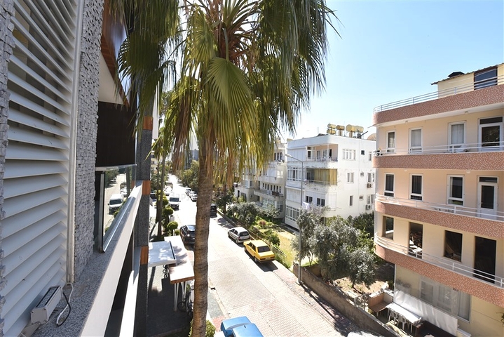 شقة واسعة 3 غرف وصالة - مجمع فاخر - في اوبا / الانيا 