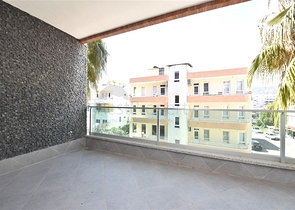 شقة واسعة 3 غرف وصالة - مجمع فاخر - في اوبا / الانيا 