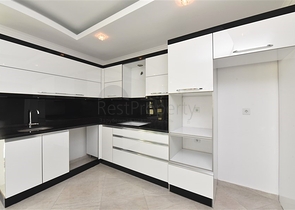 شقة واسعة 3 غرف وصالة - مجمع فاخر - في اوبا / الانيا 