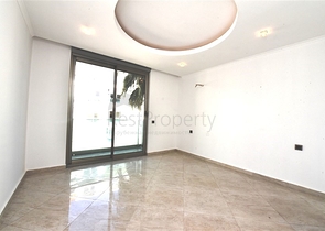 شقة واسعة 3 غرف وصالة - مجمع فاخر - في اوبا / الانيا 