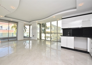 شقة واسعة 3 غرف وصالة - مجمع فاخر - في اوبا / الانيا 