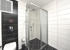 شقة واسعة 3 غرف وصالة - مجمع فاخر - في اوبا / الانيا 